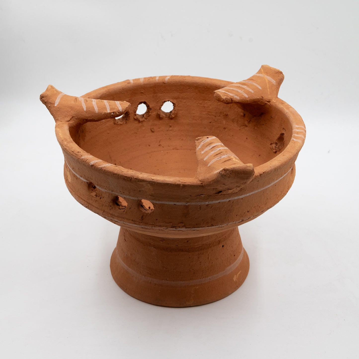 Agyagból készített Tajine tartó